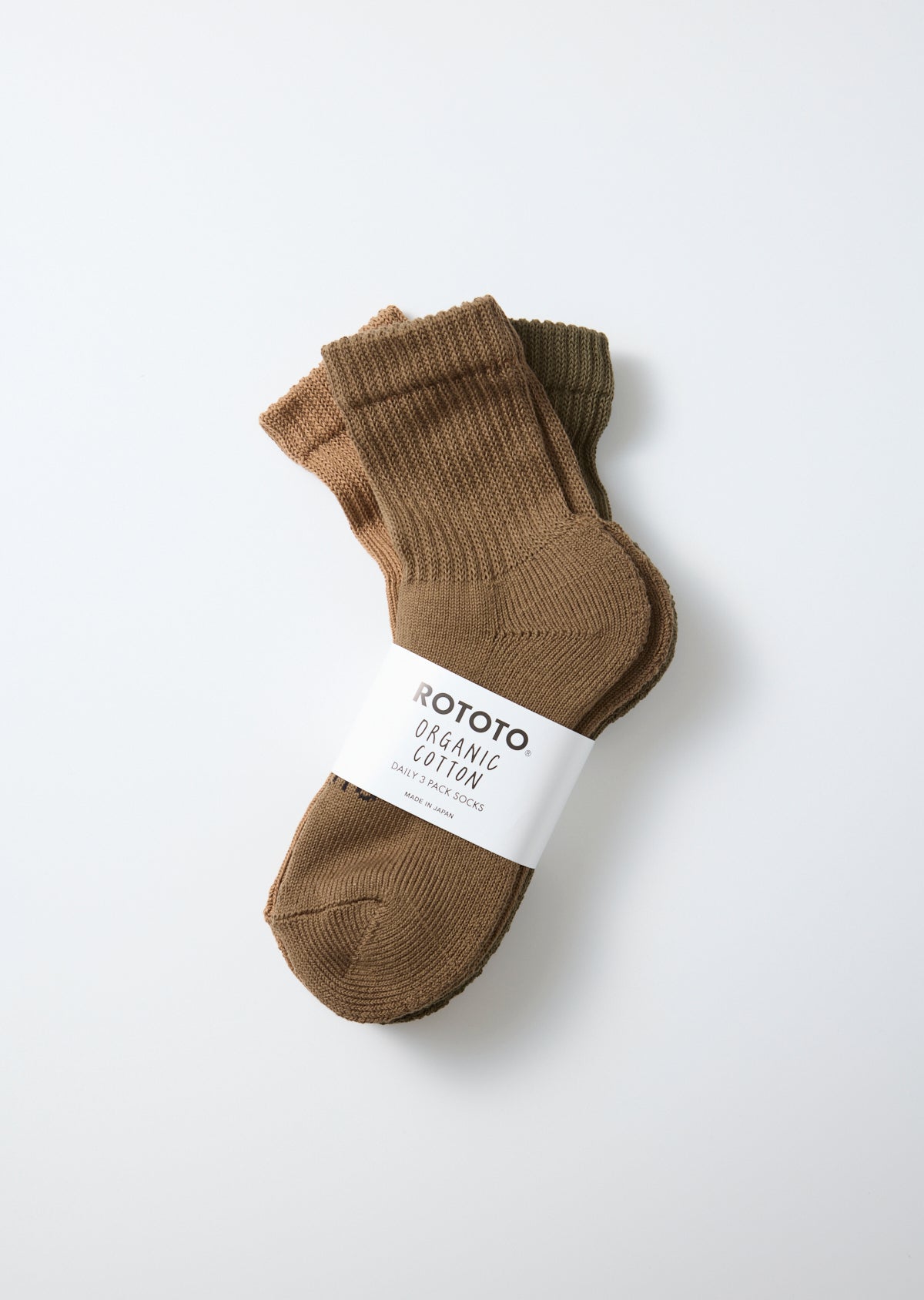 KHAKI TONES